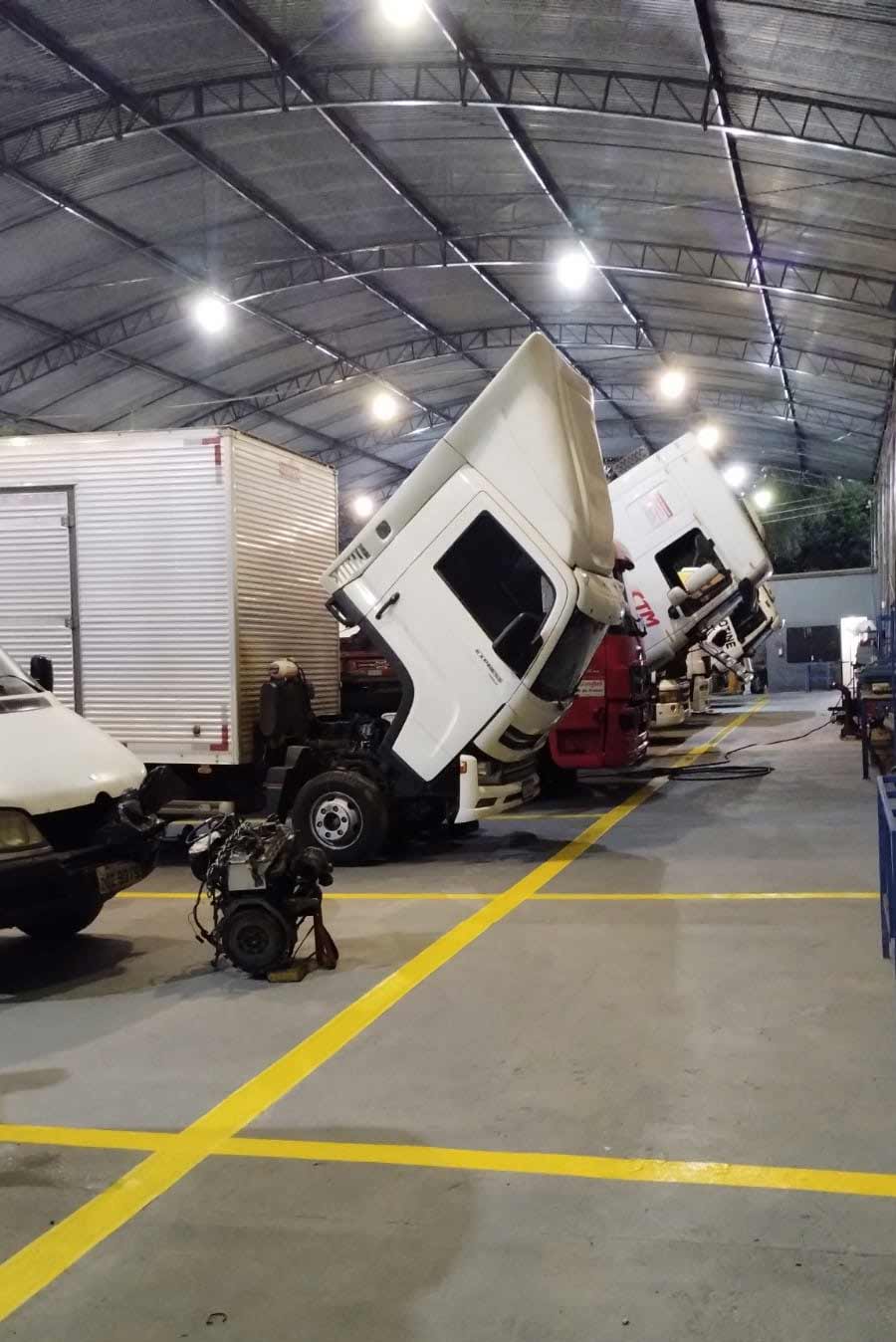 Manutenção linha diesel para caminhões, vans e pickups em São João da Boa Vista, Divinolândia e Casa Branca, SP.